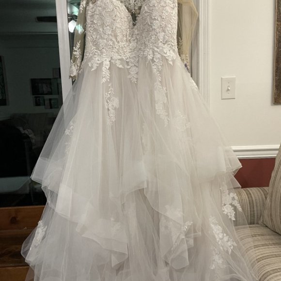 Morilee Wedding Dress Sample Size 28 - Picture 4 of 7